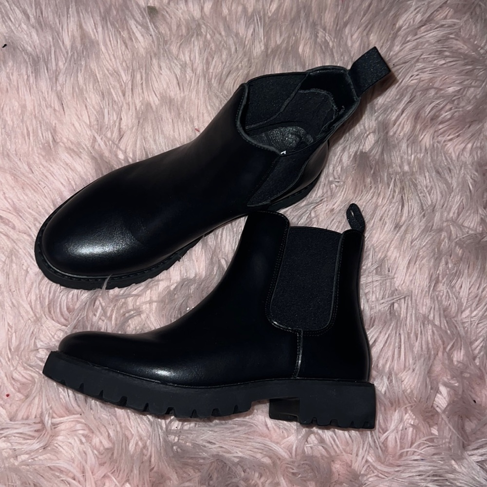 Ankle boots